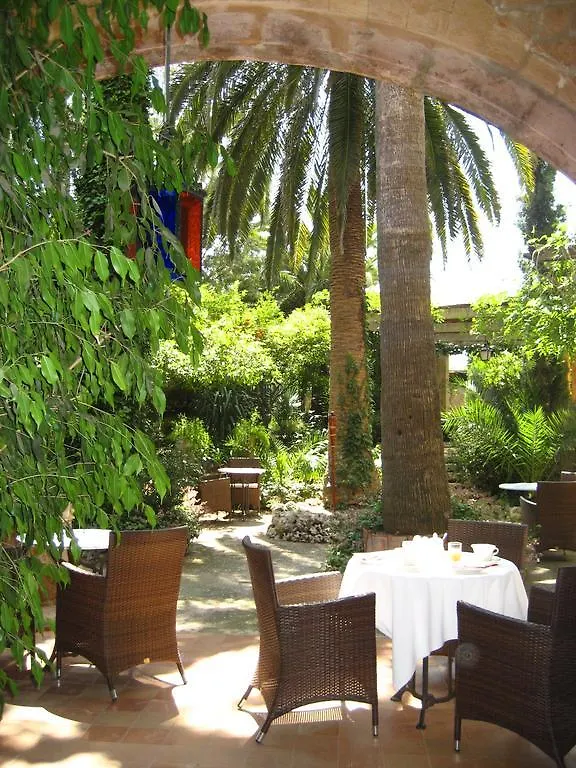 לינה וארוחת בוקר אלגידה Finca Raims